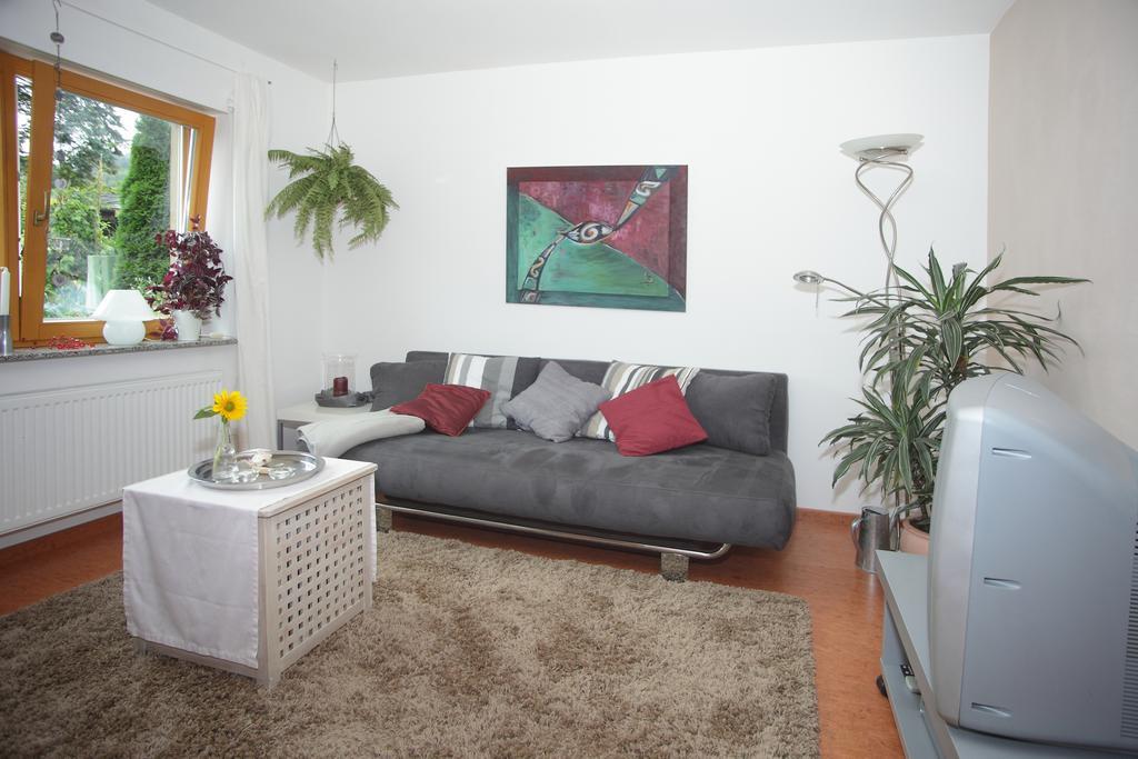 Ferienwohnung Schwarzwaldblick Bühlertal Kamer foto